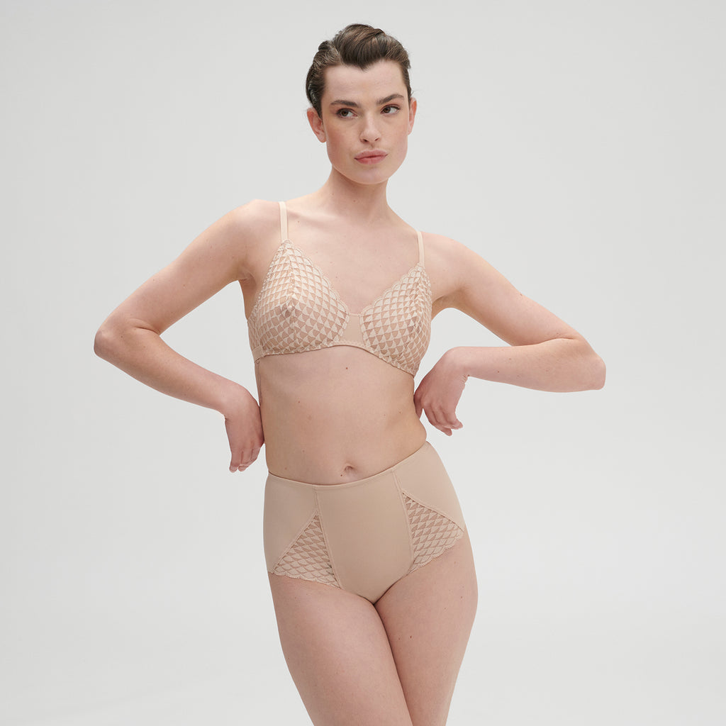 Simone Perele Control Brief - 19Y610