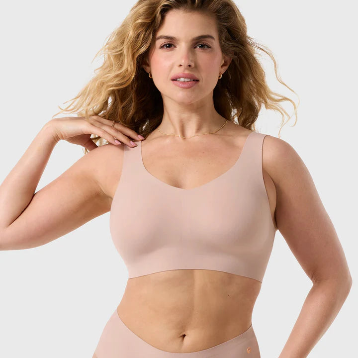 Evelyn and bobbie- Defy bra - 1833