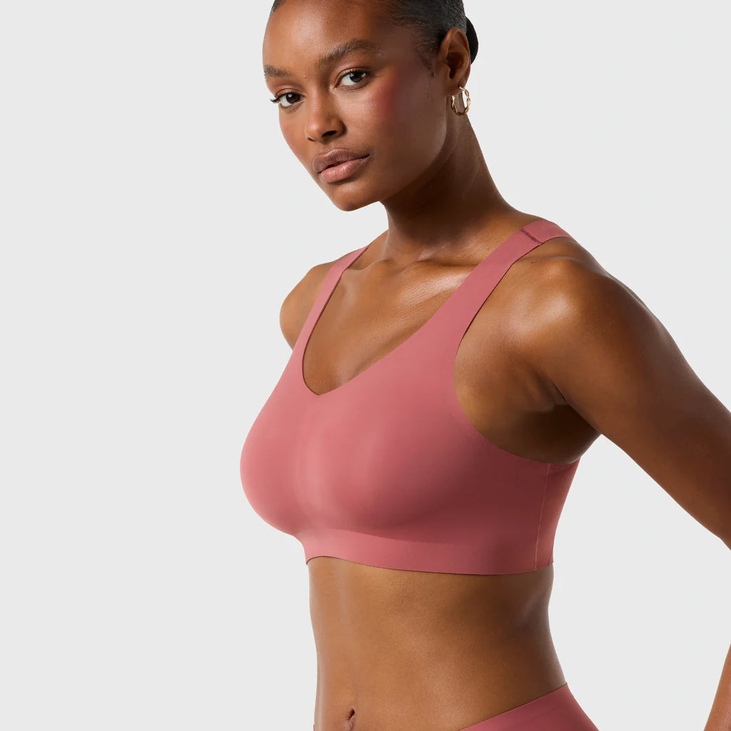 Evelyn and bobbie- Defy bra - 1833