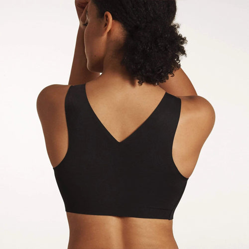 Evelyn and bobbie- Defy bra - 1833