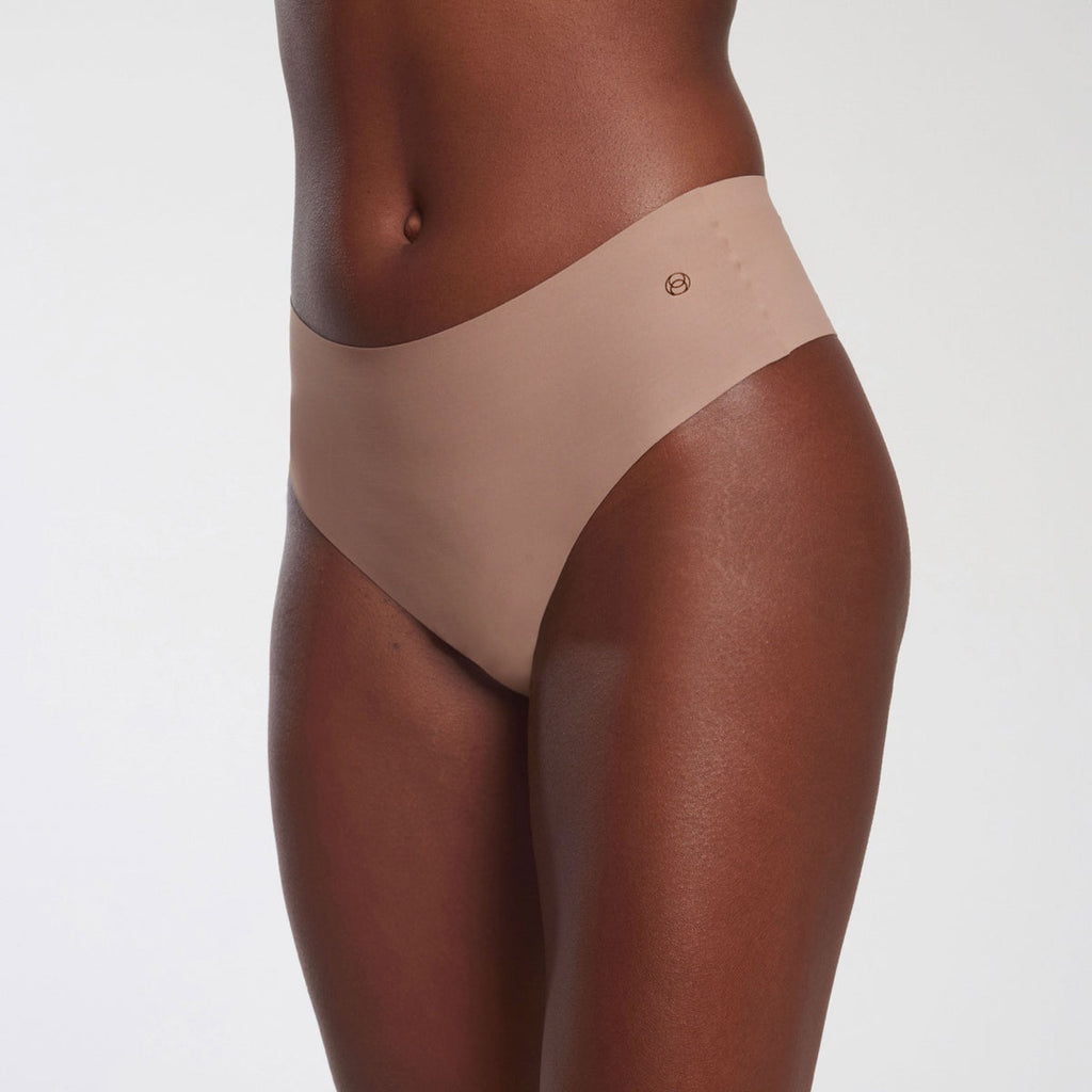 Evelyn & Bobbie High-Waisted Mesh Thong