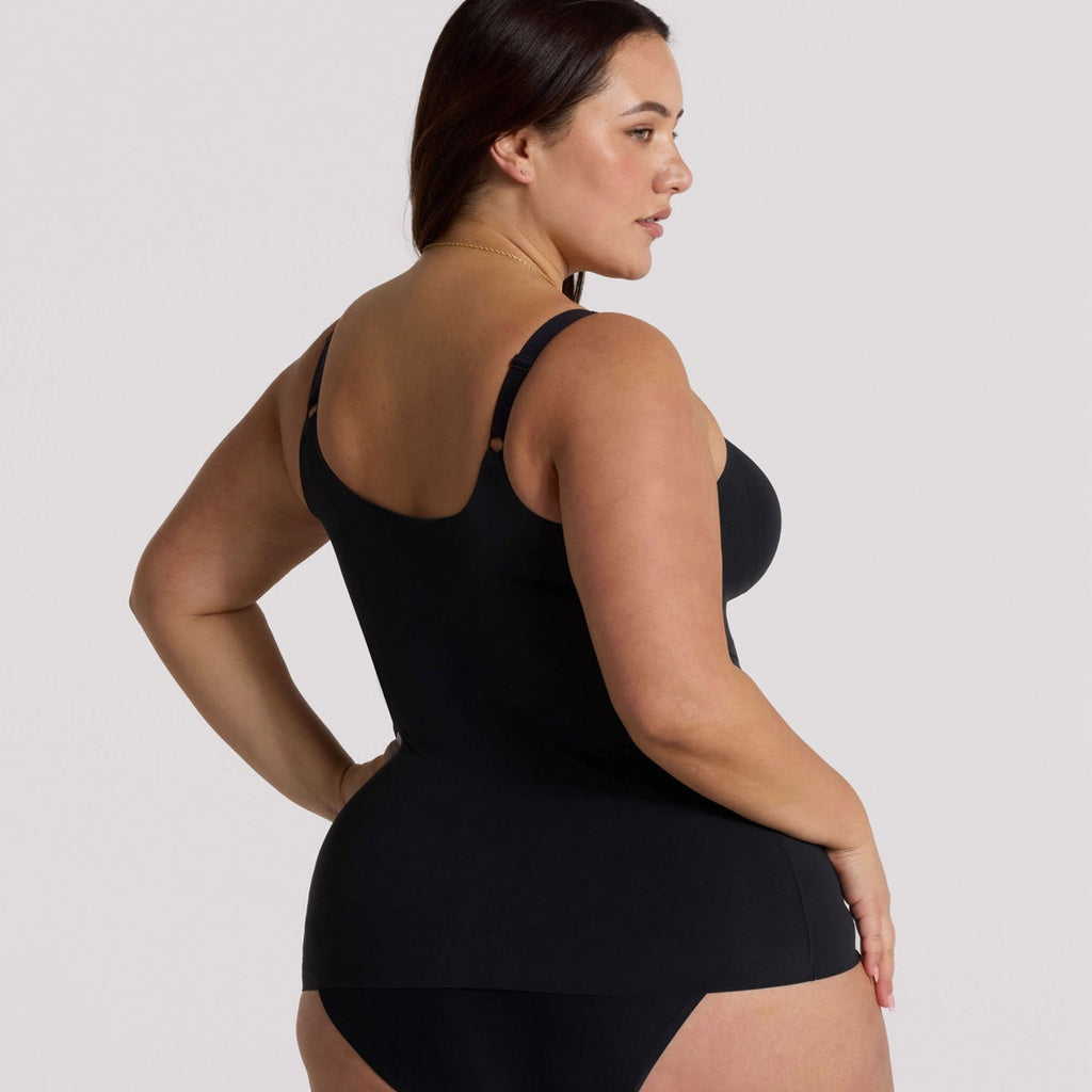 Evelyn And Bobbie - Structured Scoop Bra Tank