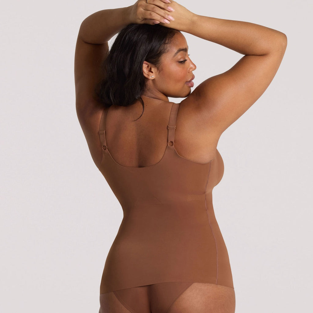 Evelyn And Bobbie - Structured Scoop Bra Tank