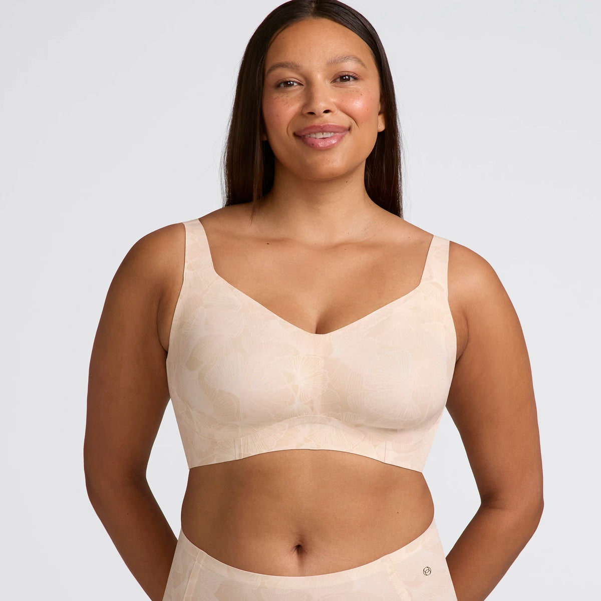 Evelyn & Bobbie - Beyond Bra