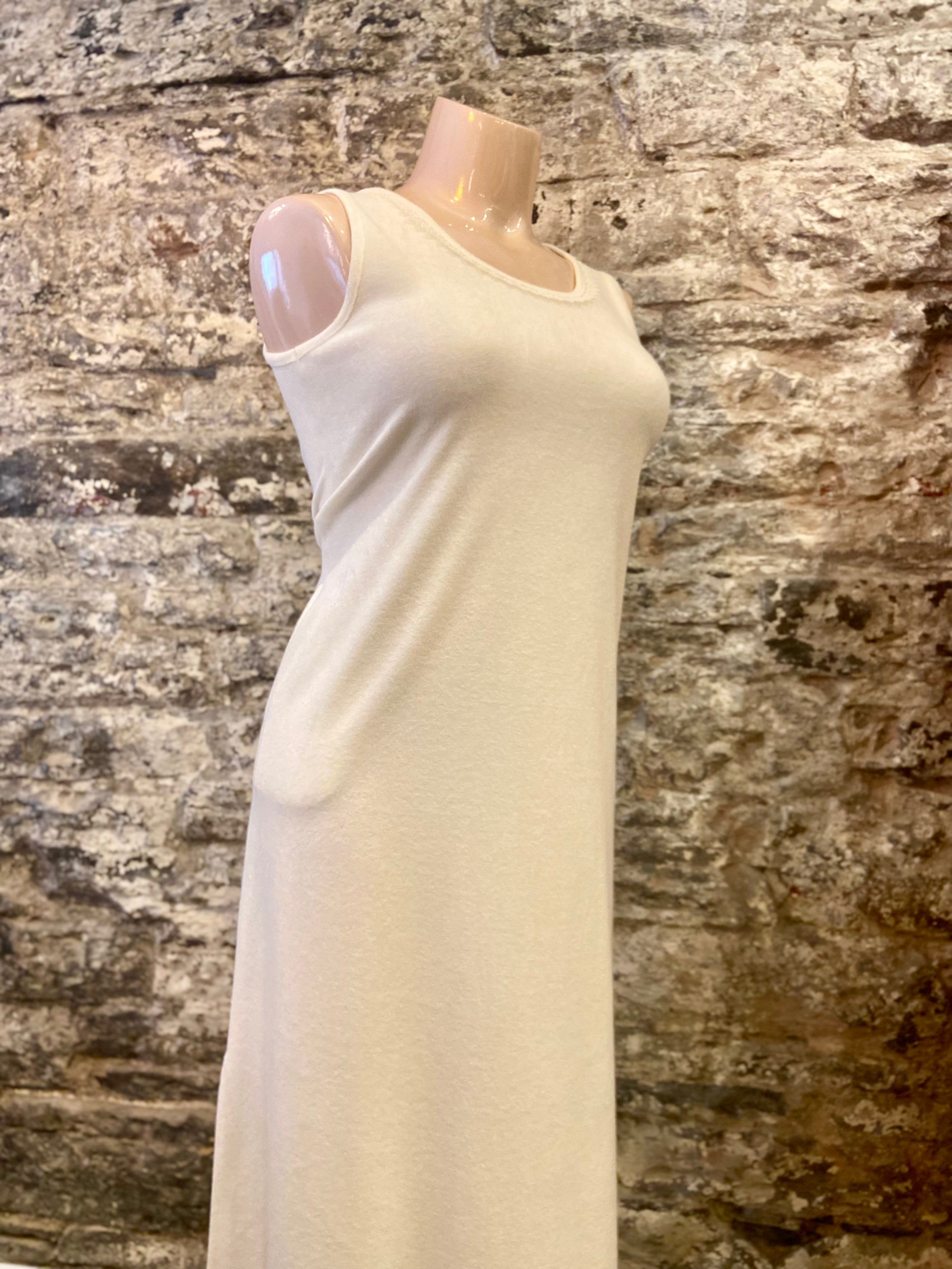 Najerika Bamboo Sleeveless Nightdress - 4304