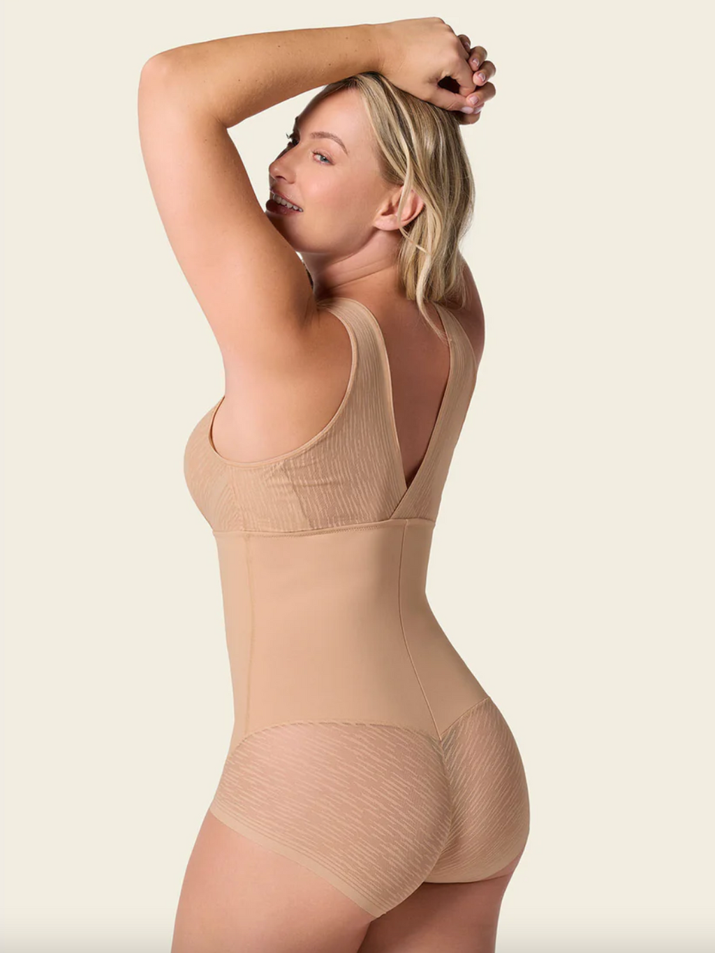 Leonisa - Sheer Stripe Detail Sculpting Bodysuit - 018517