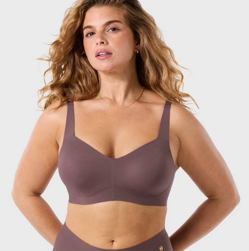 Evelyn & Bobbie - Beyond Bra